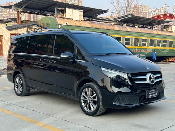 Mercedes-Benz V-Class, 2022 — фото 3 из 12