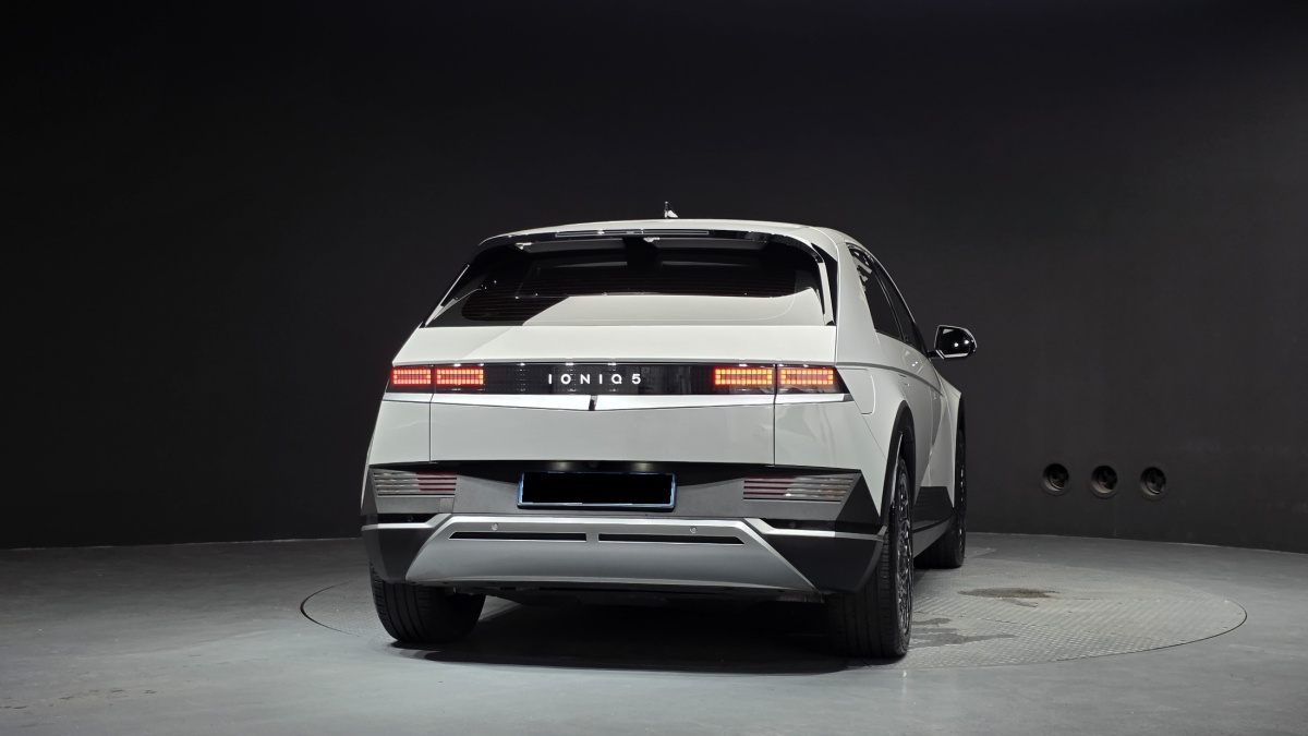 Hyundai Ioniq 5, 2023 — фото 4 из 12