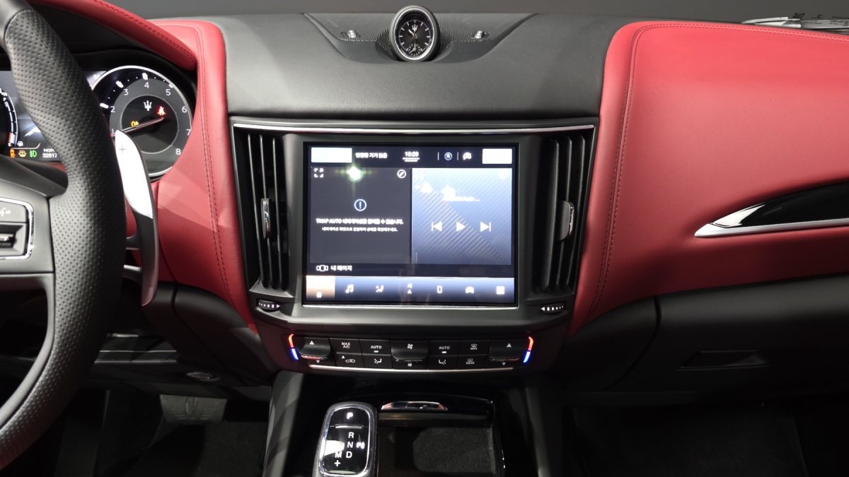 Maserati Levante, 2021 — фото 12 из 12