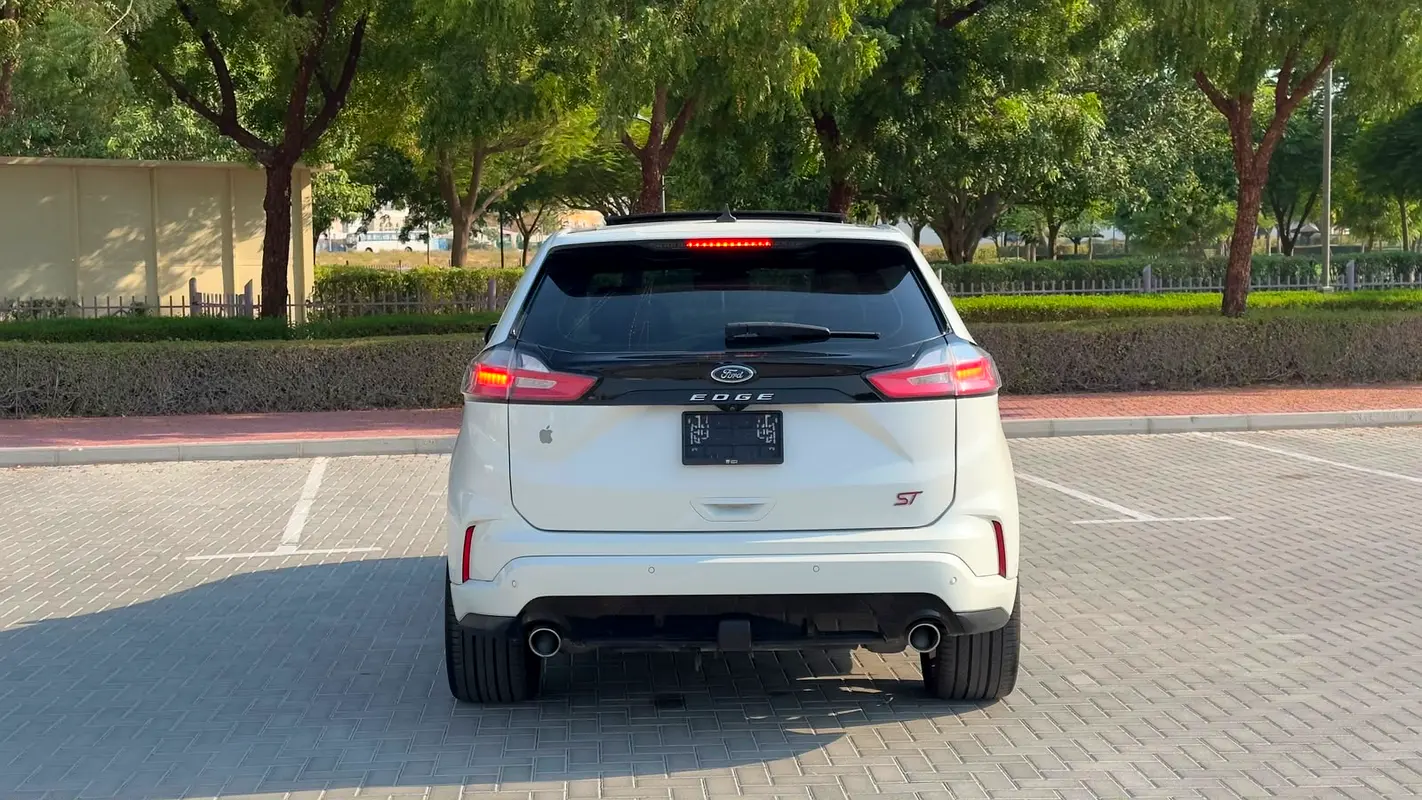 Ford Edge, 2022 — фото 8 из 10