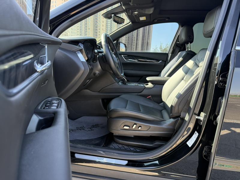 Cadillac XT6, 2022 — фото 8 из 10