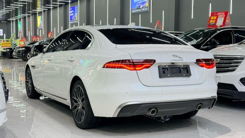 Jaguar XE L, 2022 — фото 4 из 9