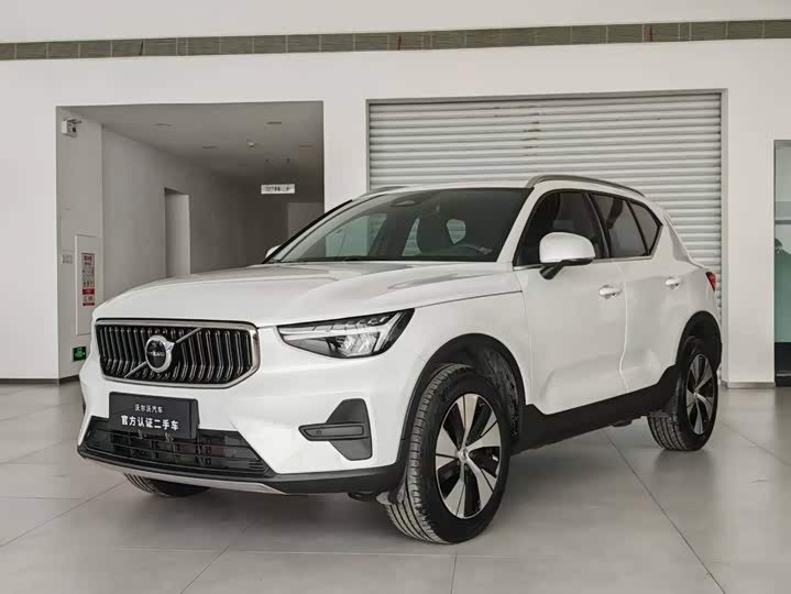 Volvo XC40, 2024 — купить в Санкт-Петербурге под ключ