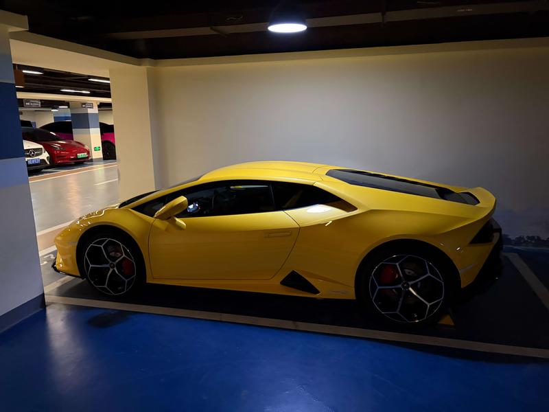 Lamborghini Huracán, 2022 — фото 3 из 10