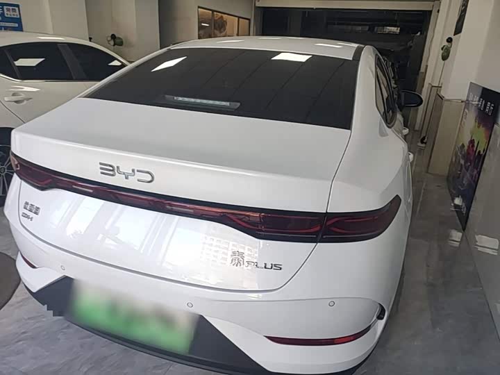 BYD Qin Plus, 2025 — фото 7 из 9
