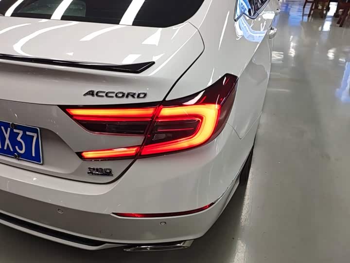 Honda Accord, 2022 — фото 8 из 9