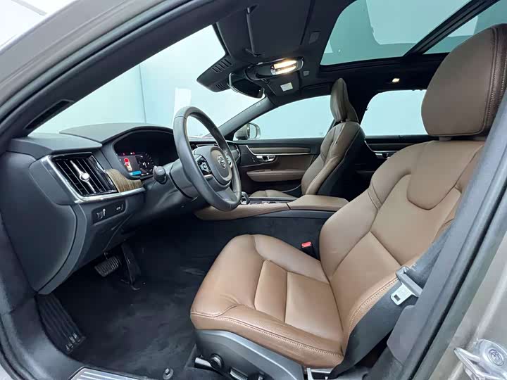 Volvo V90, 2022 — фото 8 из 9