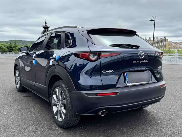 Mazda CX-30, 2022 — фото 4 из 9