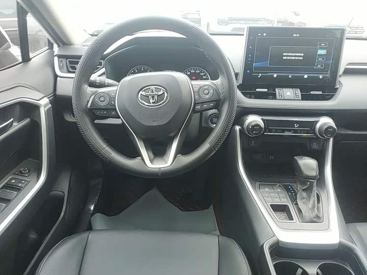Toyota Wildlander, 2022 — фото 7 из 9