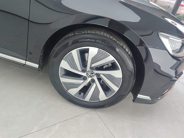 Volkswagen Magotan GTE Hybrid, 2023 — фото 6 из 9
