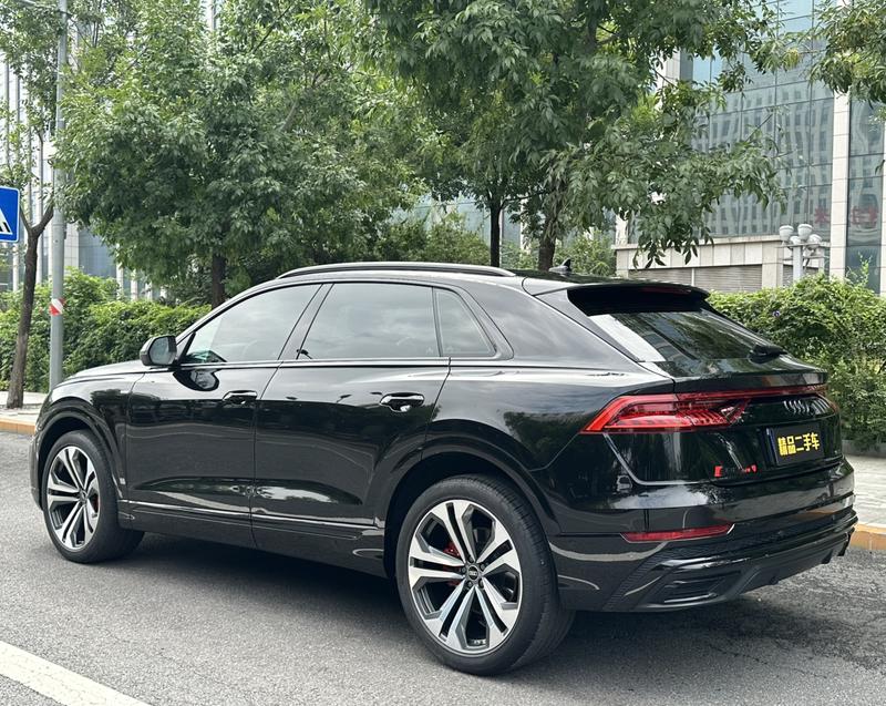 Audi Q8, 2022 — фото 4 из 12