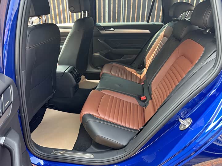 Volkswagen Passat Variant, 2023 — фото 9 из 9