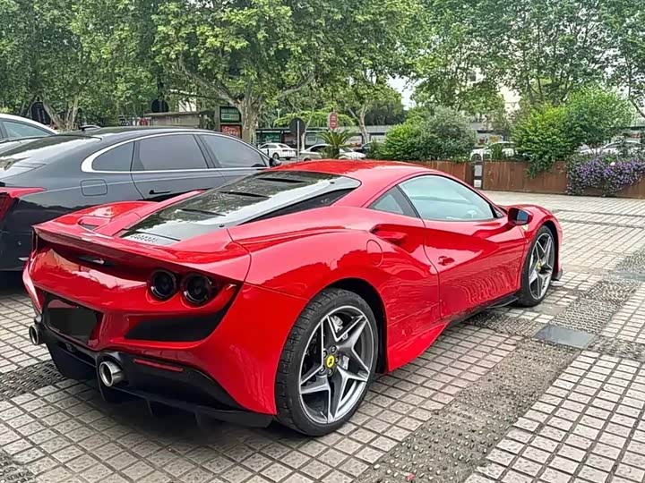 Ferrari F8, 2021 — фото 2 из 3