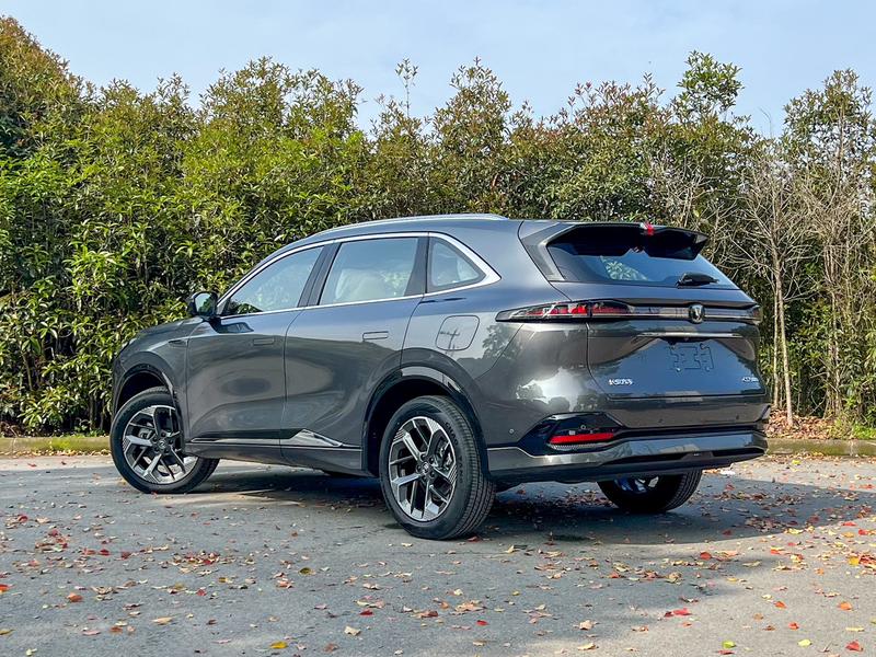 Changan CS75 Plus, 2025 — фото 5 из 8