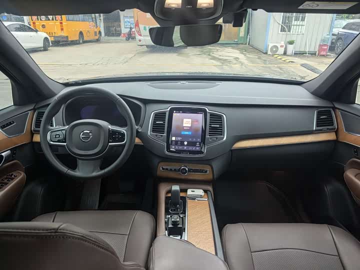 Volvo XC90, 2024 — фото 9 из 9