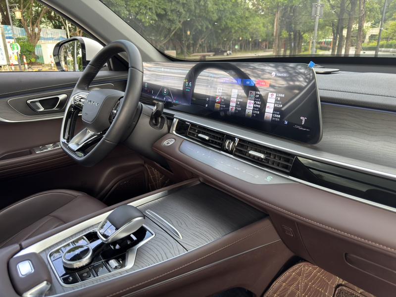 Chery Tiggo 8 Pro, 2023 — фото 9 из 12
