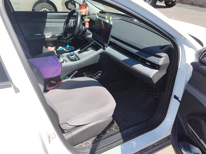 Geely Galaxy L6, 2025 — фото 8 из 9
