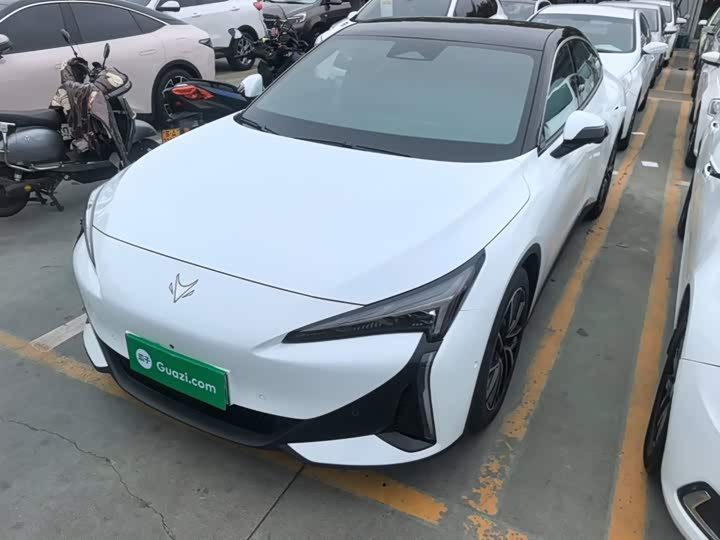 BAIC Arcfox Alpha S5, 2026 — фото 2 из 9