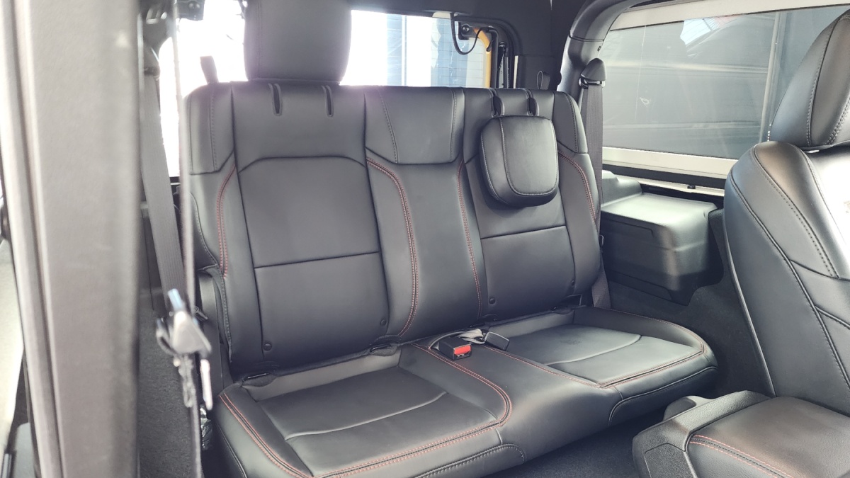 Jeep Wrangler, 2023 — фото 10 из 12