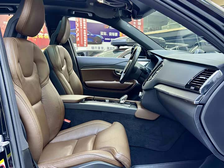 Volvo XC90 Hybrid, 2021 — фото 5 из 9