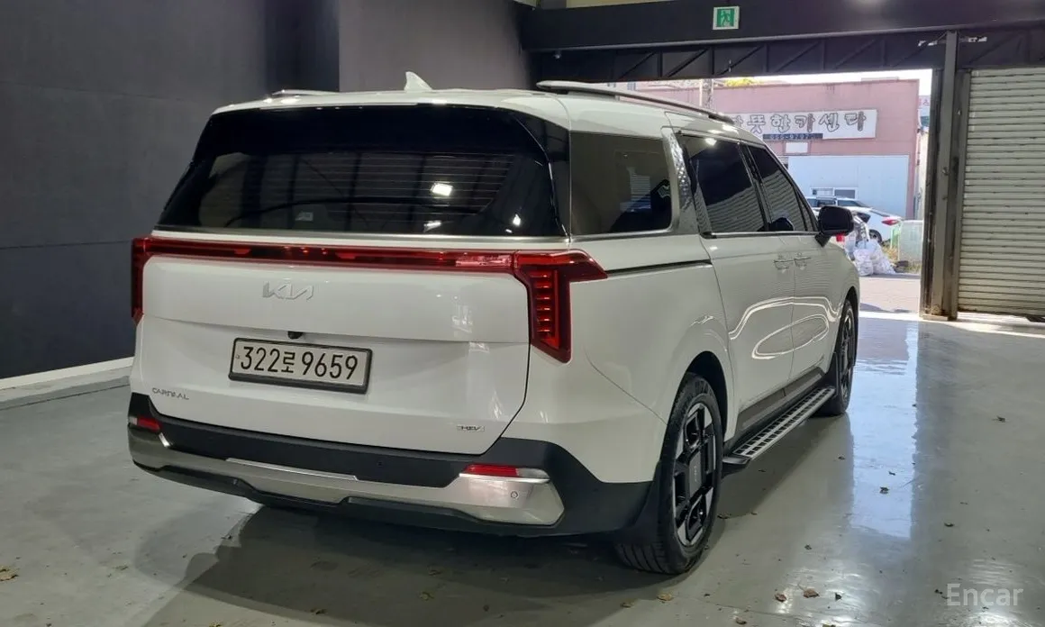 Kia Carnival, 2023 — фото 2 из 12