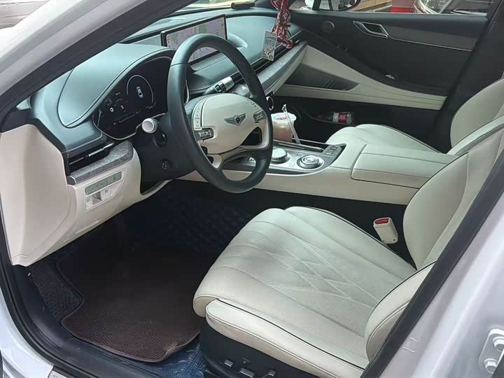 Genesis G80 EV, 2023 — фото 3 из 9