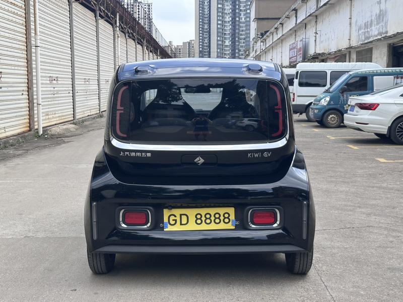 Baojun KiWi EV, 2022 — фото 6 из 12