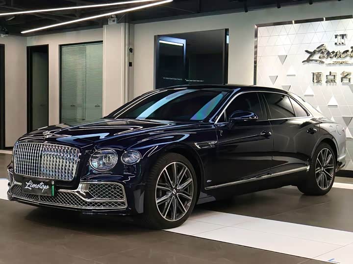 Bentley Flying Spur Hybrid, 2022 — купить в Калуге под ключ