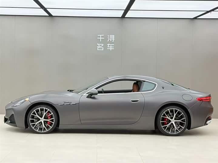 Maserati GranTurismo, 2024 — фото 3 из 9