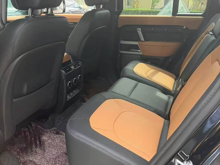 Land Rover Defender, 2023 — фото 5 из 5