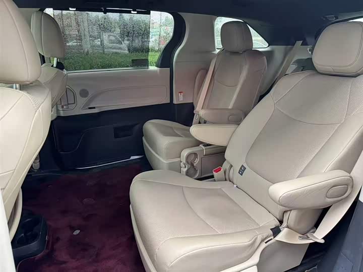 Toyota Granvia, 2023 — фото 9 из 9