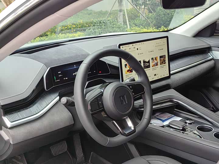 Zeekr 001, 2022 — фото 7 из 9