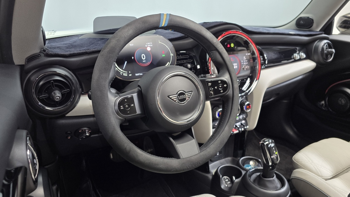 Mini Cooper, 2022 — фото 12 из 12