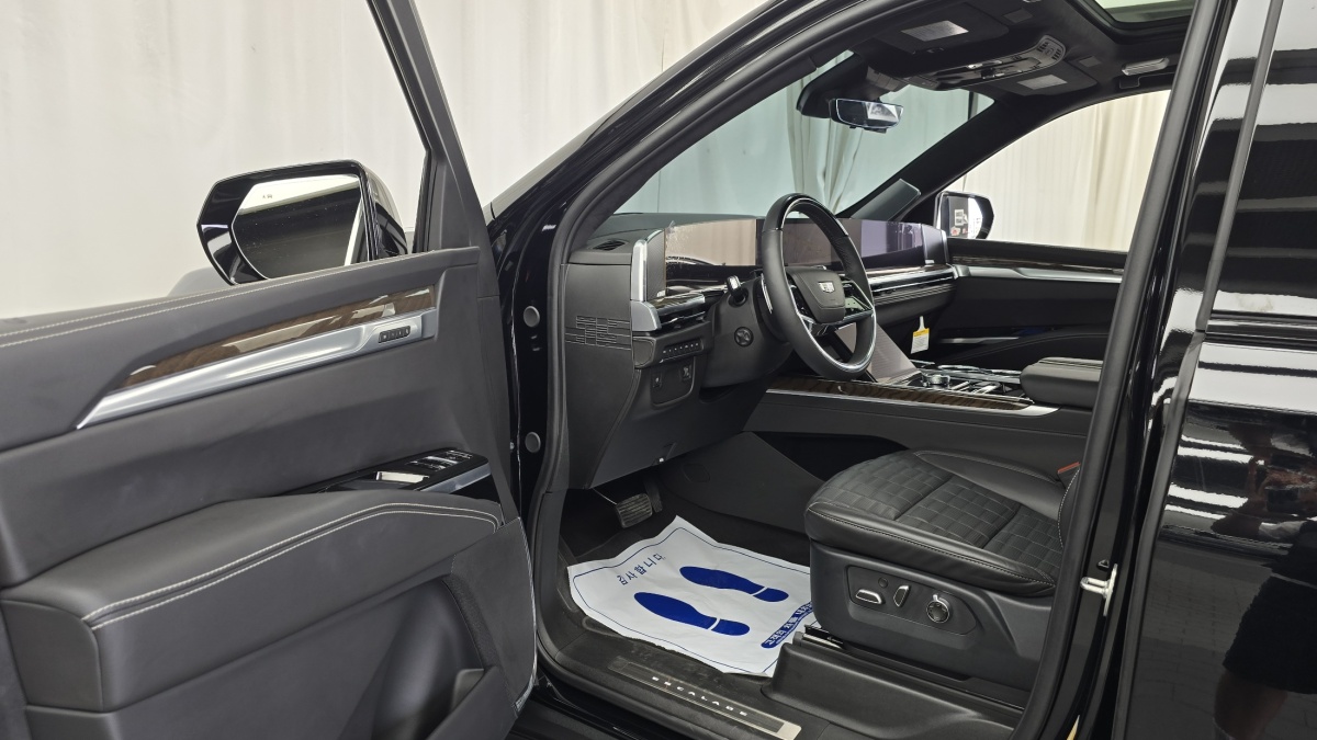 Cadillac Escalade, 2026 — фото 9 из 12