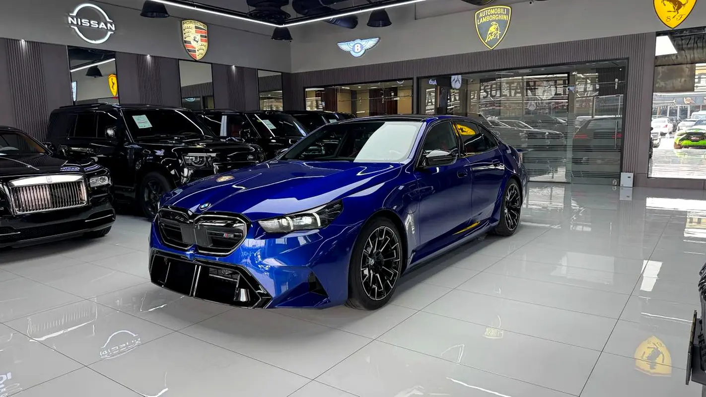 BMW M5, 2025