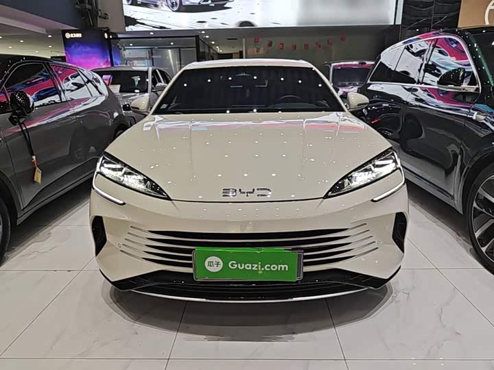 BYD Seal 07 DM-i Hybrid, 2025 — фото 3 из 9