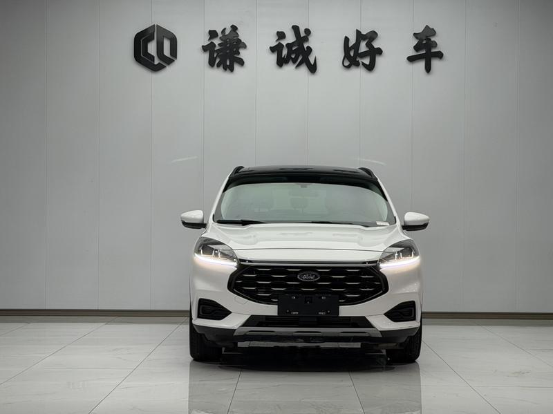 Ford Escape, 2023 — фото 2 из 12