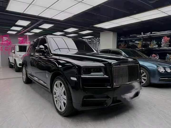 Rolls-Royce Cullinan, 2021 — фото 3 из 7