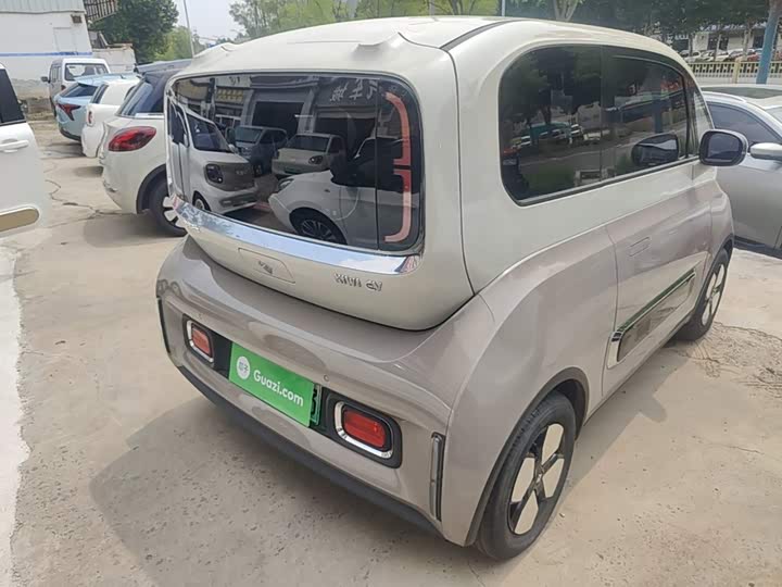 Baojun KiWi EV, 2022 — фото 7 из 9