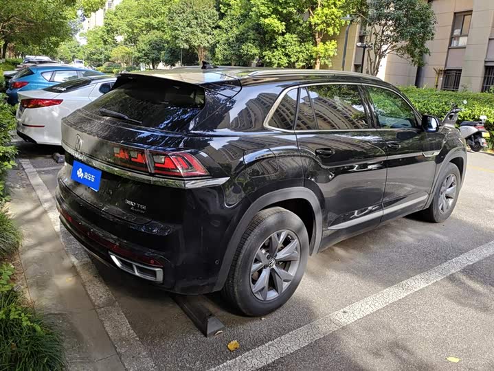 Volkswagen Teramont X, 2023 — фото 3 из 9