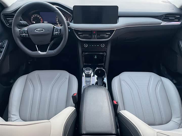 Ford Escape, 2024 — фото 5 из 9