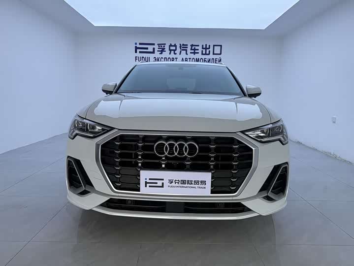 Audi Q3, 2022 — фото 2 из 9