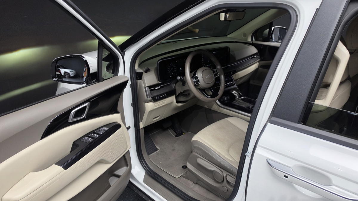 Kia Carnival, 2022 — фото 9 из 12