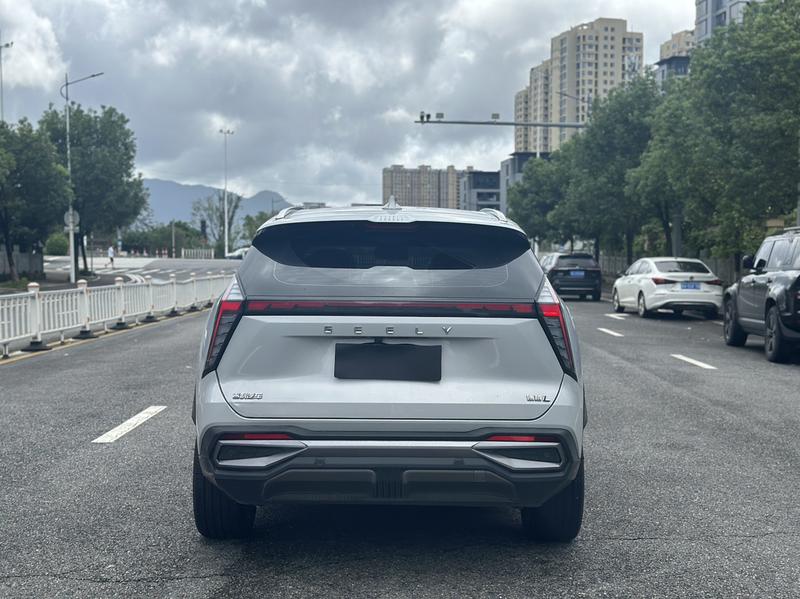 Geely Atlas L, 2024 — фото 5 из 12