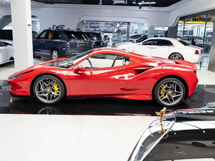 Ferrari F8, 2022 — фото 9 из 9