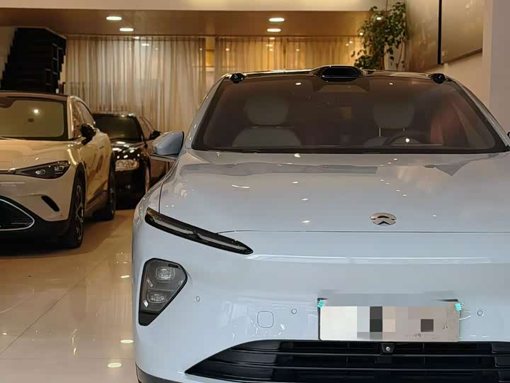Nio ET7, 2022 — фото 2 из 9