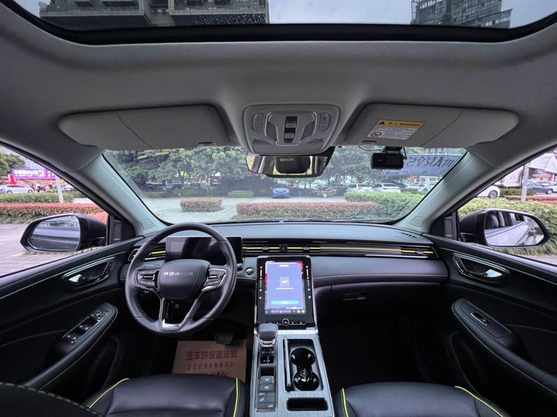 Roewe RX5, 2022 — фото 9 из 12