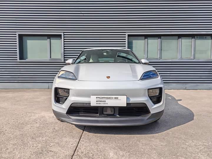 Porsche Macan EV, 2024 — фото 9 из 9