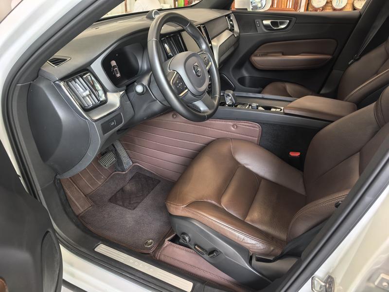 Volvo XC60, 2023 — фото 9 из 12