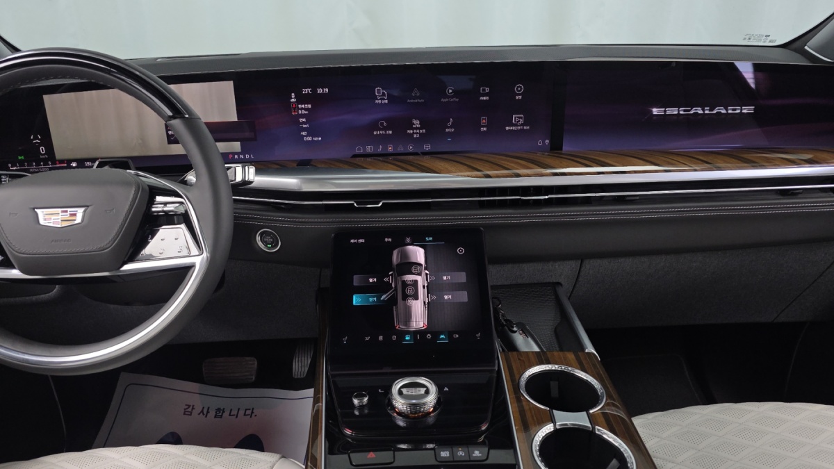 Cadillac Escalade, 2025 — фото 12 из 12